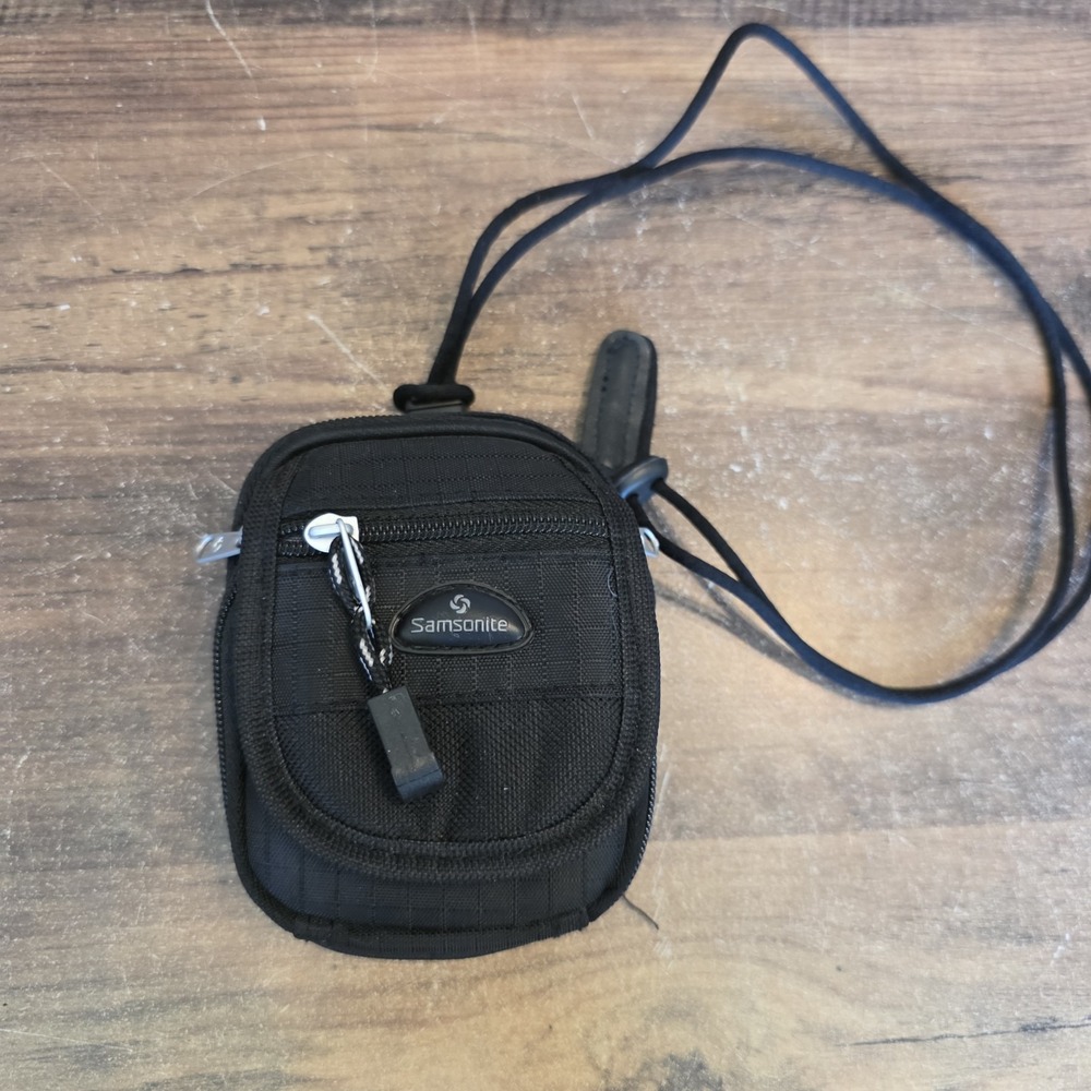 Samsonite Camera Bag Black Small Case Adjustable Removeable Strap Zipper Pockets